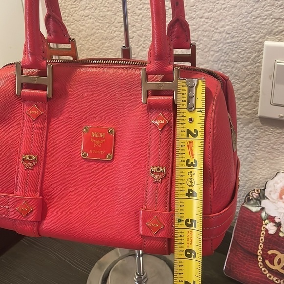 Authentic MCM Speedy Bag in Sapphiano Leather - Picture 3 of 11